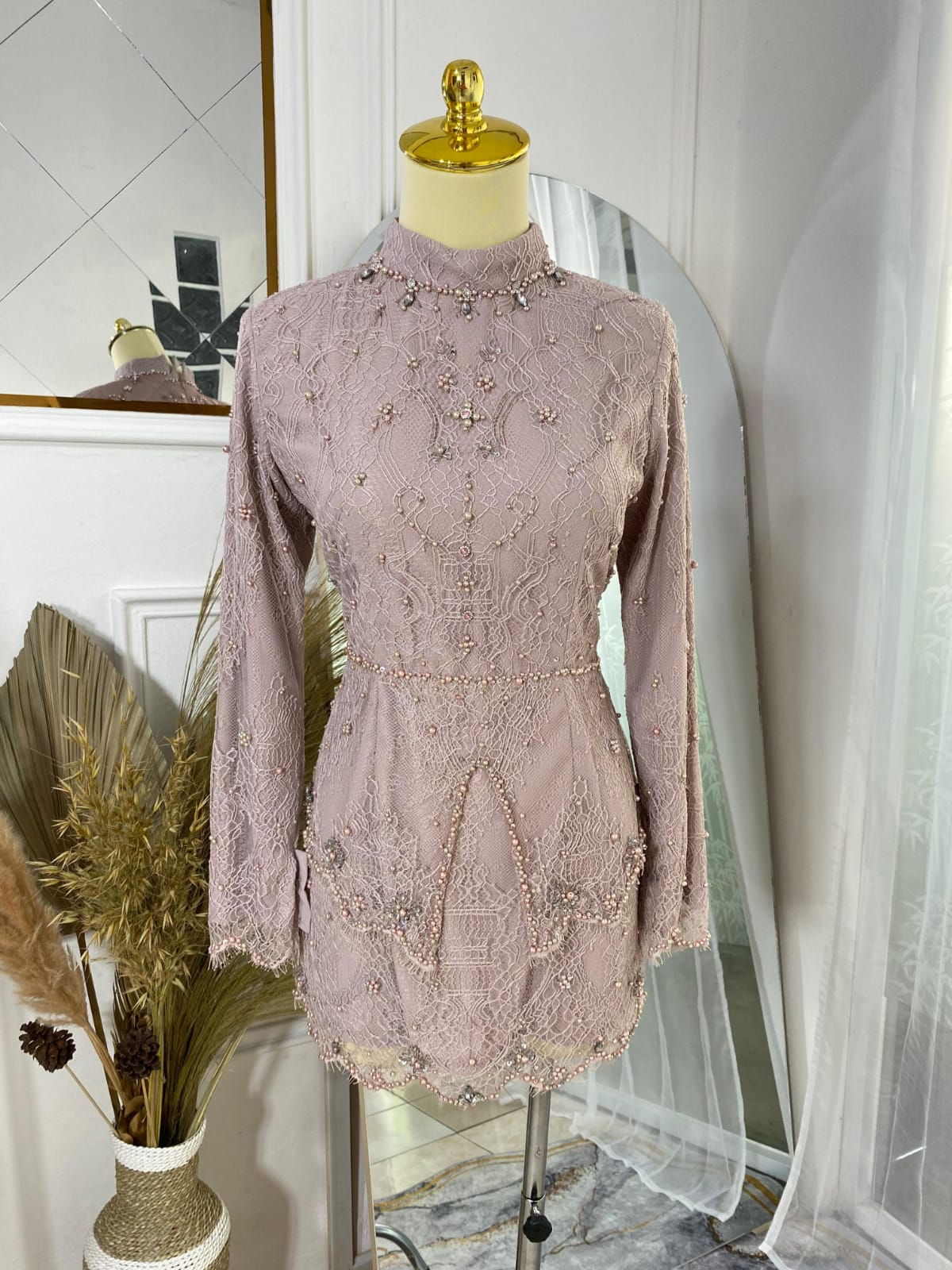 Kebaya mauve 1 ld 88