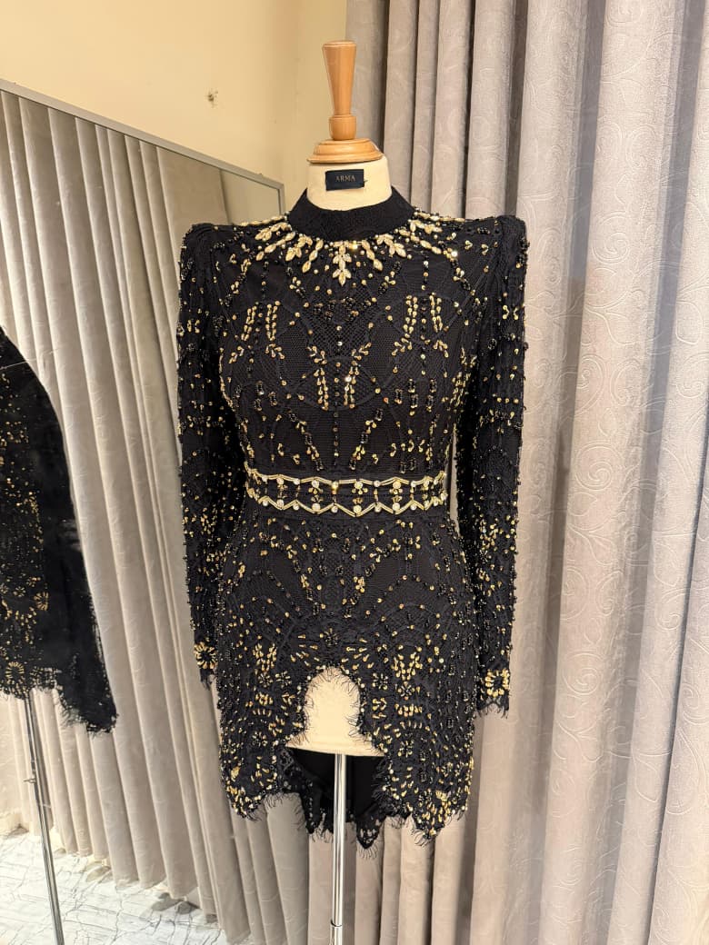 Kebaya Hitam Gold LD 110