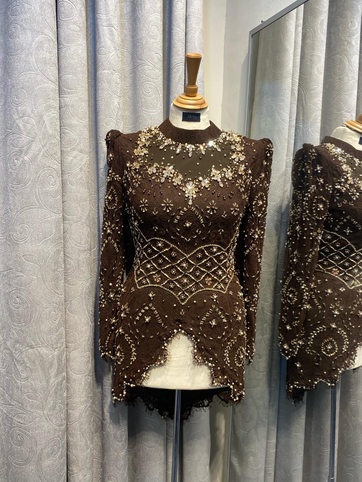 Kebaya Coklat Mahogany 2 LD 110