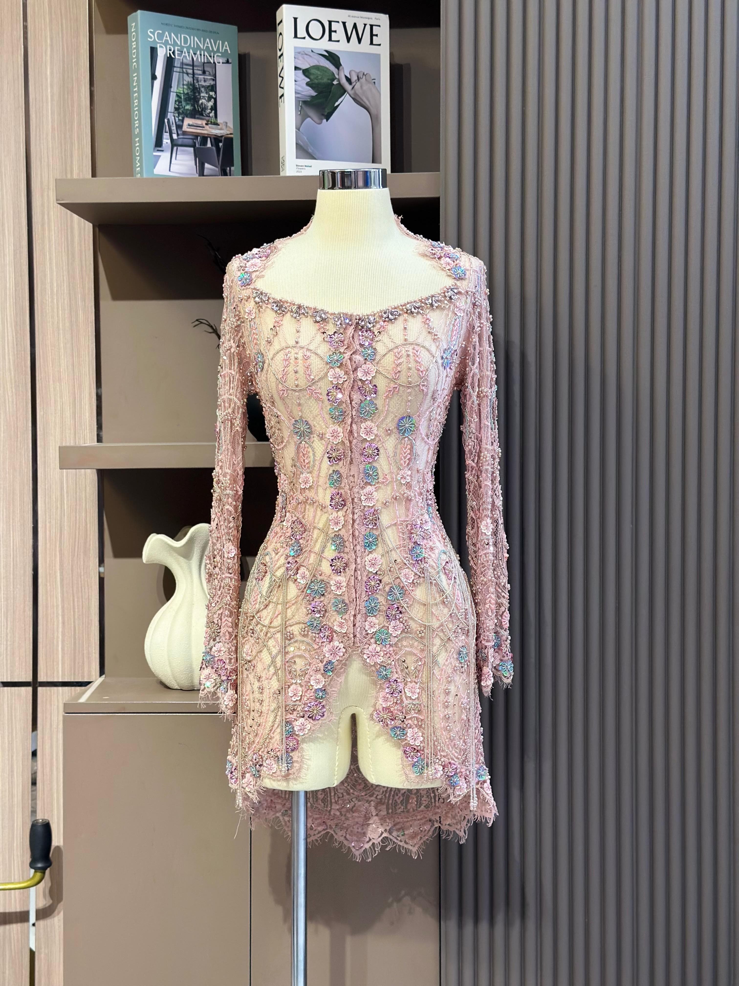 Kebaya rosegold pink blue rumbai 02 non hijab ld 96